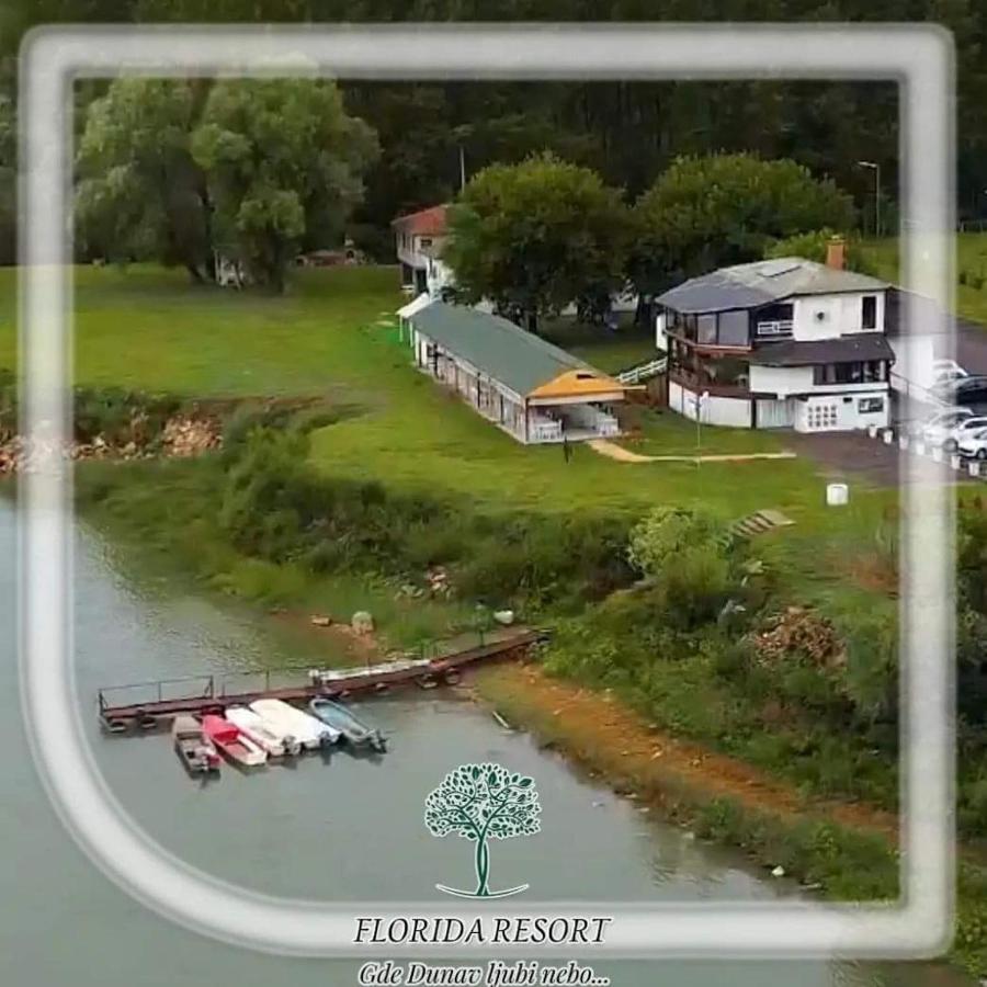Florida Resort Backa Palanka Exterior photo
